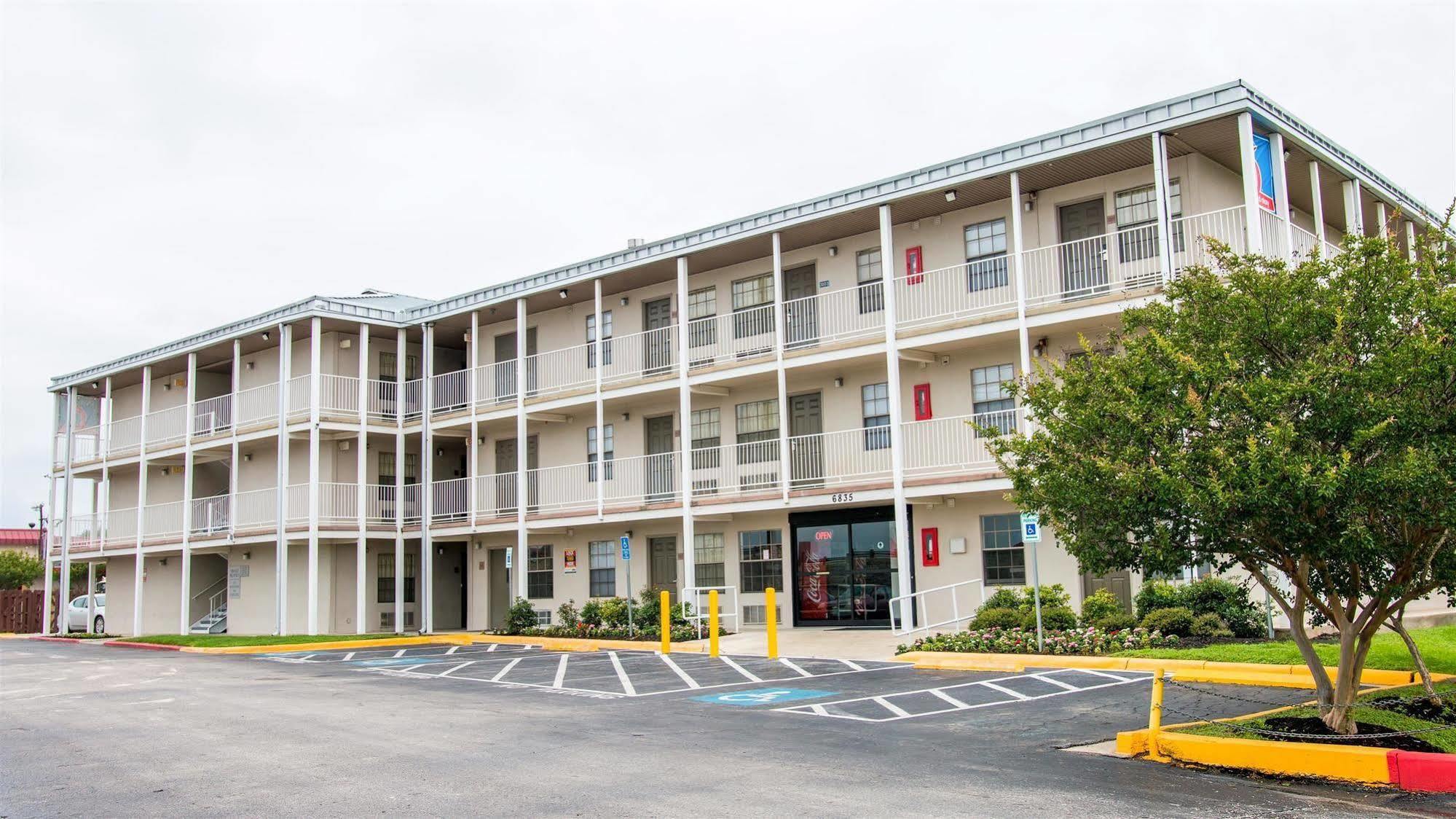 Studio 6-San Antonio, Tx - Lackland Afb Exterior foto
